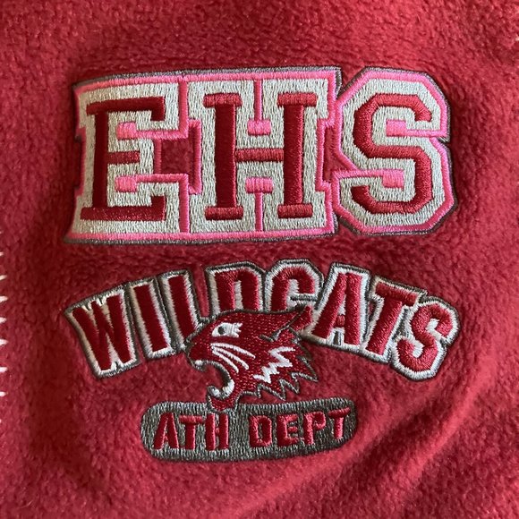 Disney High School Musical red hat, scarf, and gloves - Picture 2 of 6